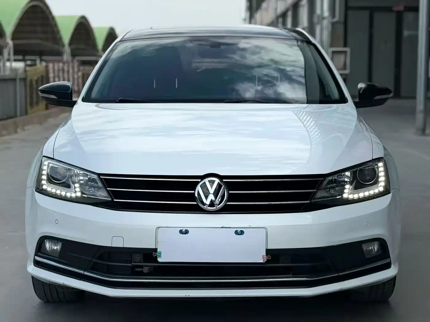 Volkswagen Sagitar