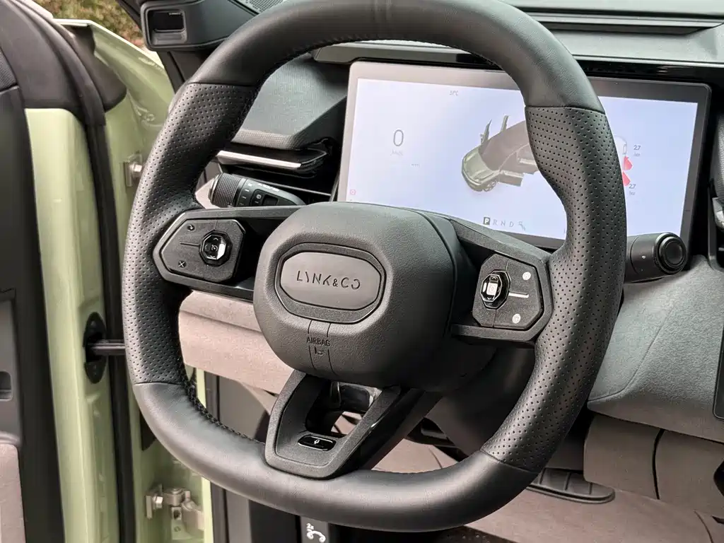 Lynk & Co 08 EM-P — миниатюра 20