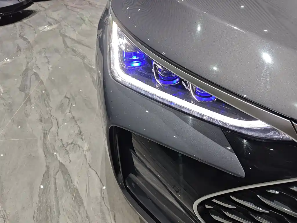 BYD Tang New Energy — миниатюра 23