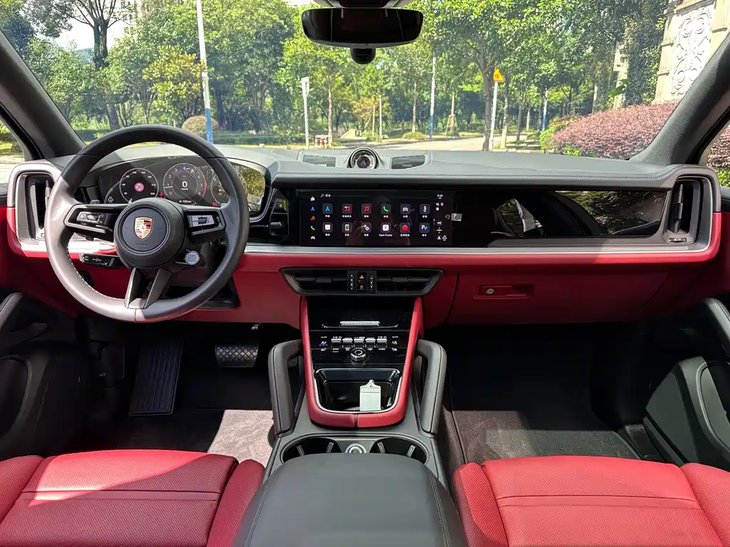 Porsche Cayenne — миниатюра 6