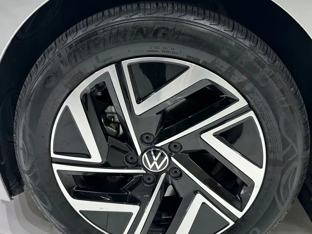 Volkswagen Sagitar — миниатюра 9