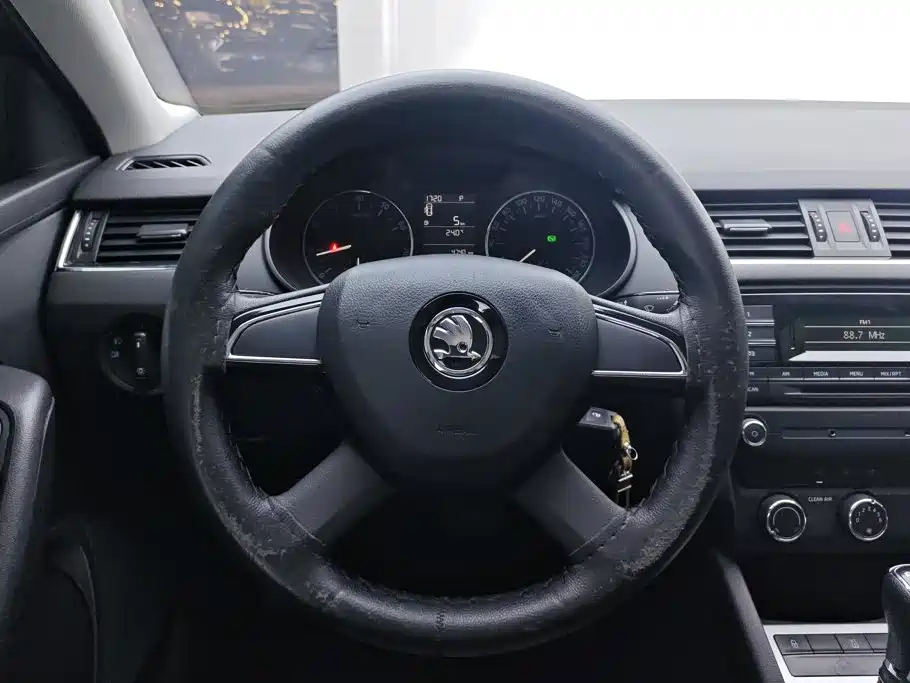 Skoda Octavia — миниатюра 15