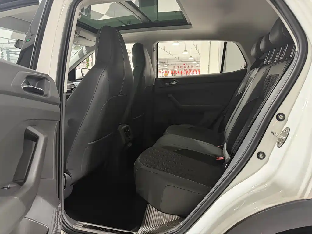 Volkswagen T-Cross — миниатюра 10