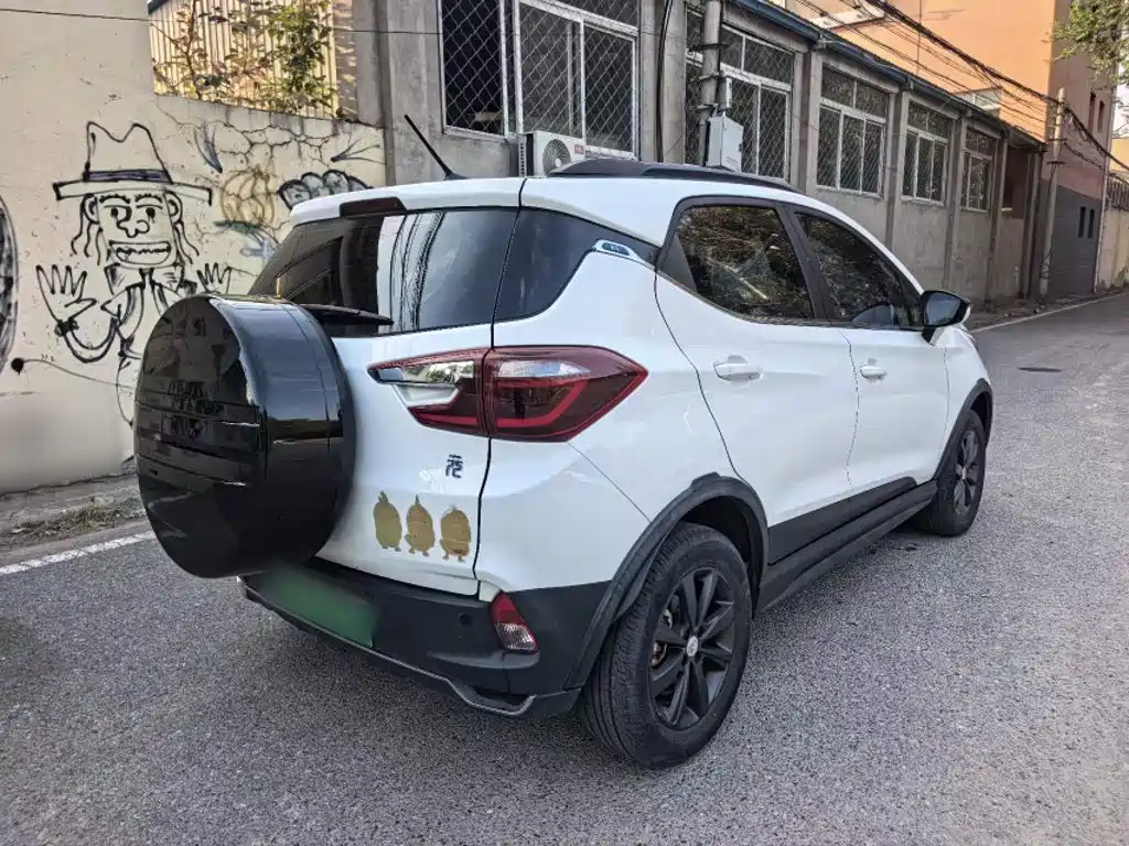 BYD Yuan EV — миниатюра 7