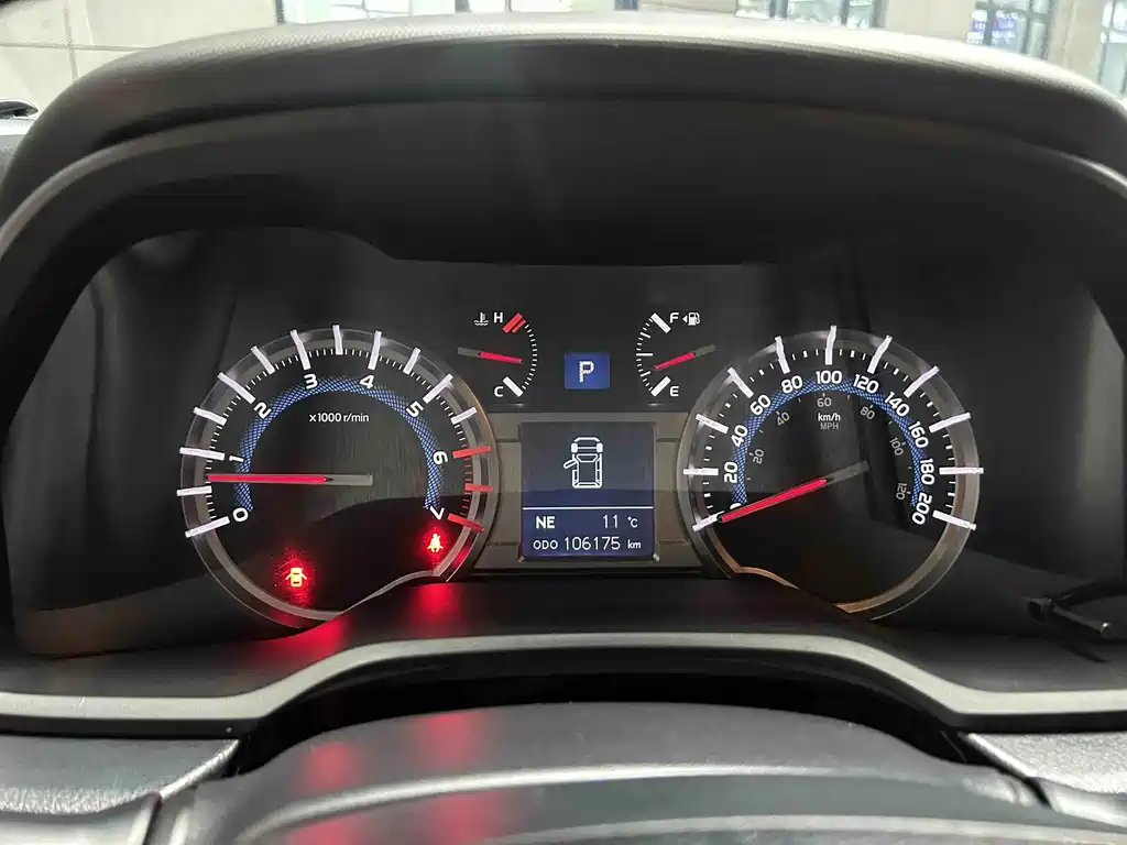 Toyota 4Runner — миниатюра 17