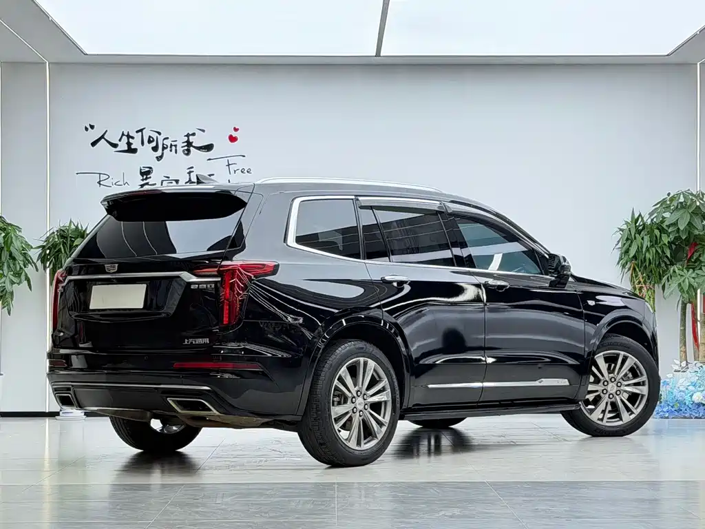 Cadillac XT6 — миниатюра 16