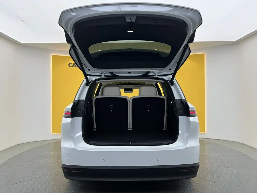 Li Auto Li i8 — миниатюра 11