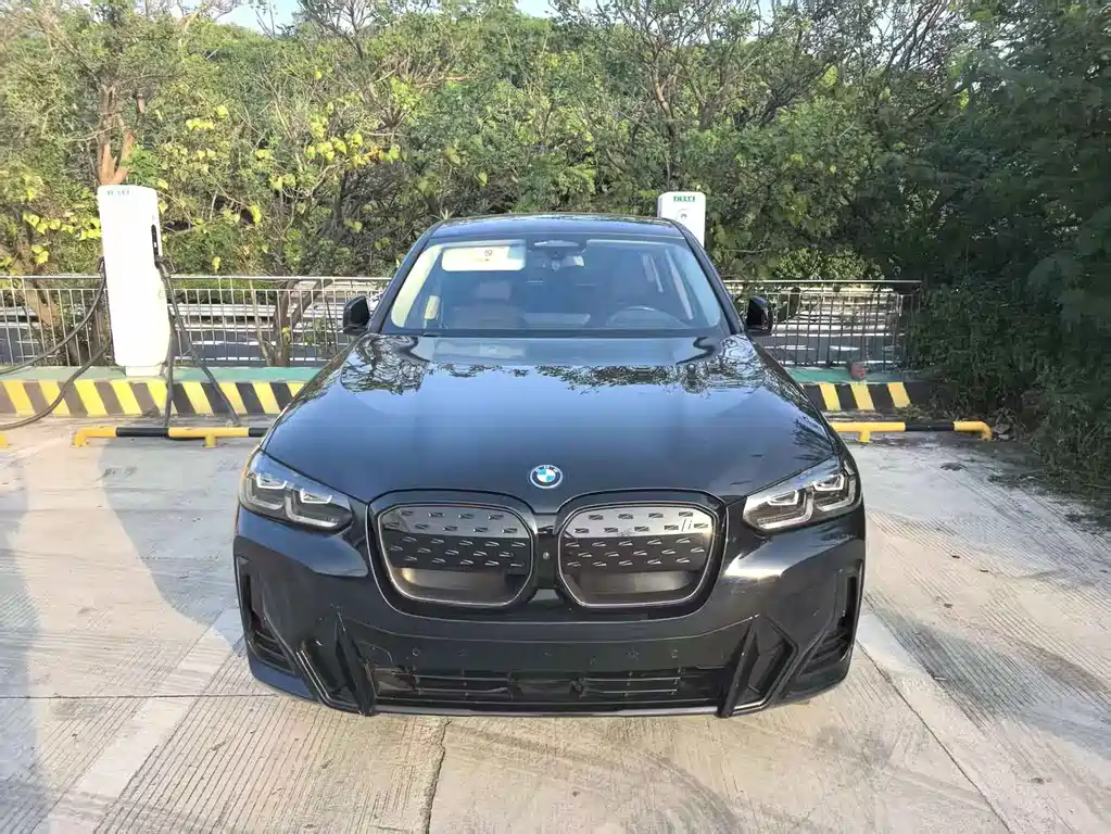 BMW iX3 — миниатюра 2