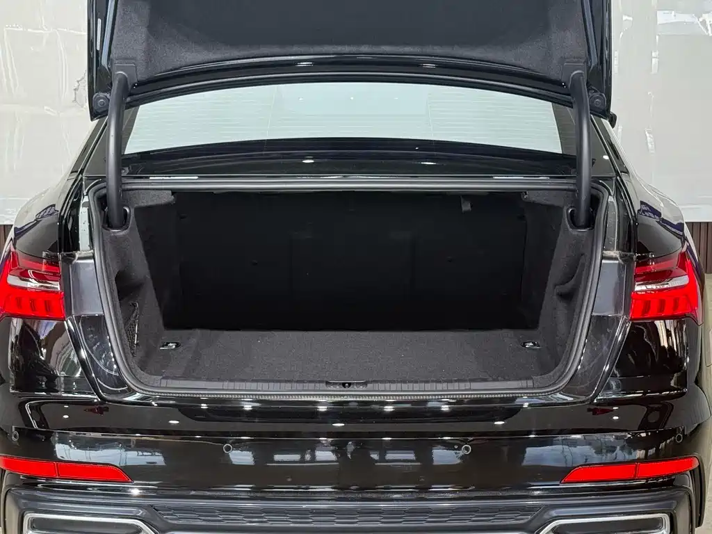 Audi A6L — миниатюра 21