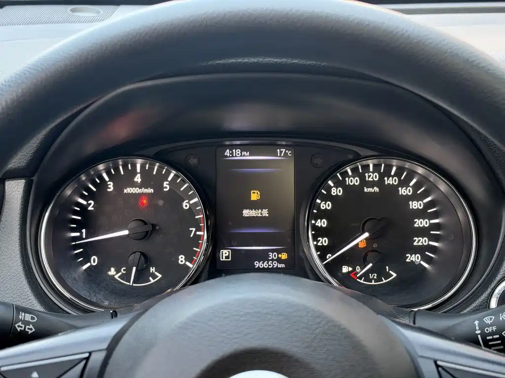 Nissan X-Trail — миниатюра 15