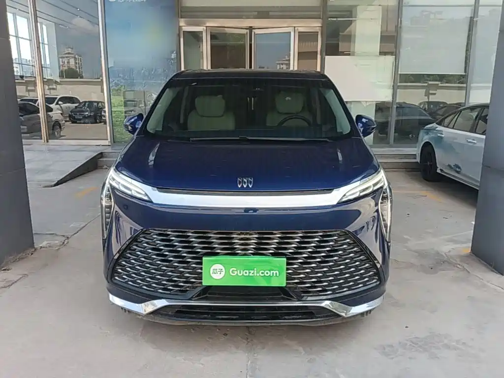 Buick Century 2023 2.0T мест
