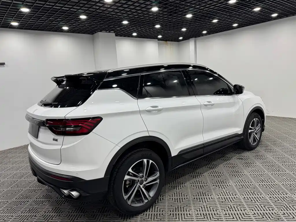 Geely Binyue — миниатюра 7