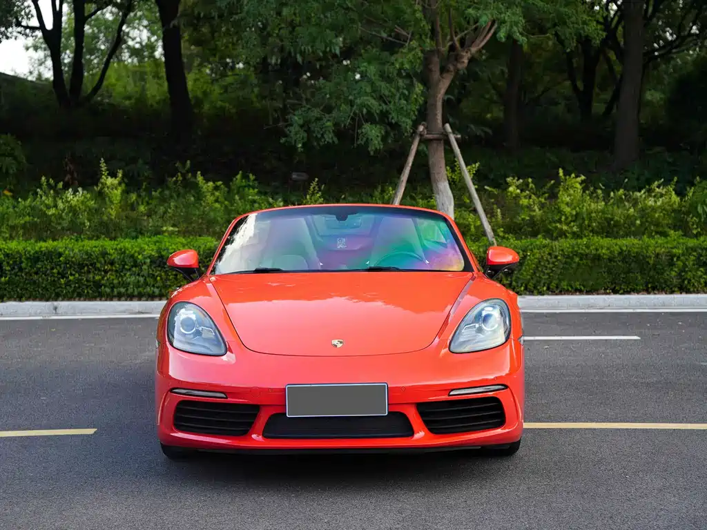 PORSCHE 718