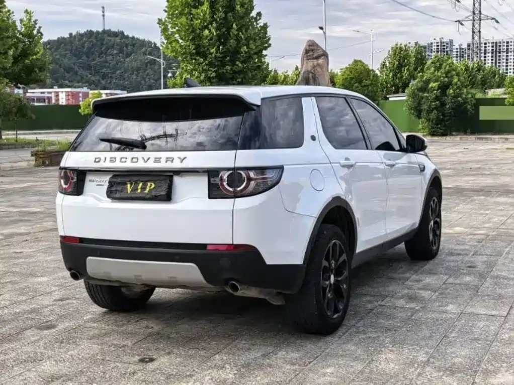 Land Rover Discovery Sport — миниатюра 7