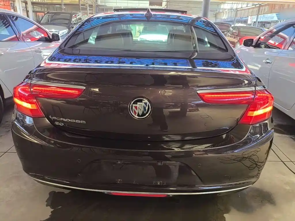 Buick LaCrosse — миниатюра 6