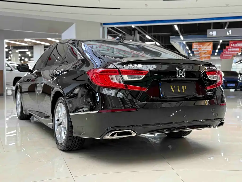 Honda Accord — миниатюра 7
