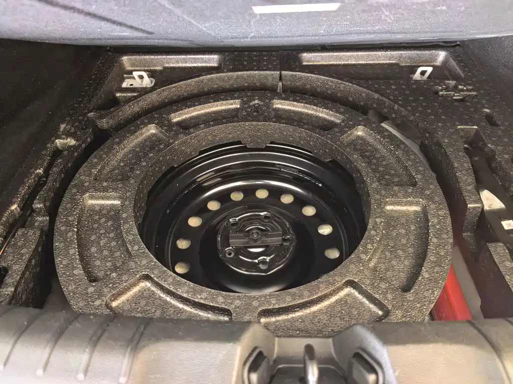 Geely Emgrand S — миниатюра 19