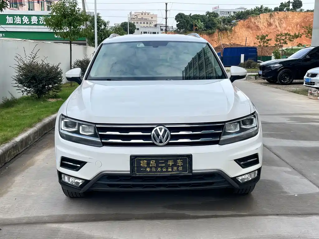 Volkswagen Tiguan L — миниатюра 2
