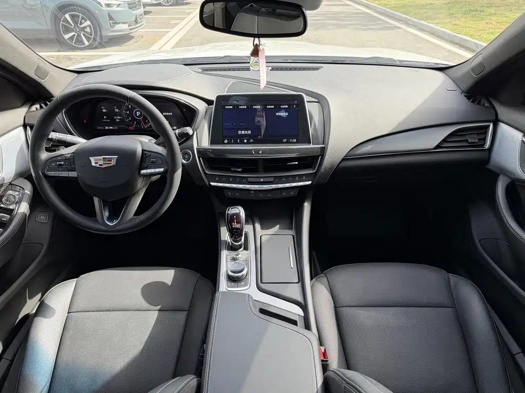 Cadillac CT5 — миниатюра 13