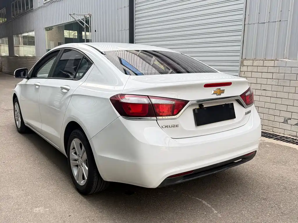 Chevrolet Cruze — миниатюра 5