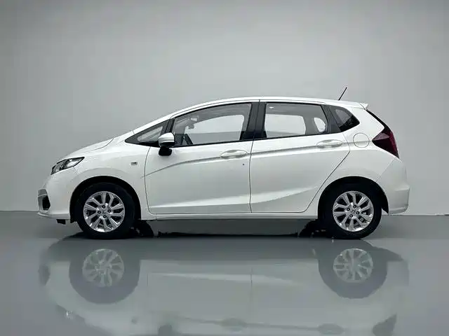 Honda Fit — миниатюра 12