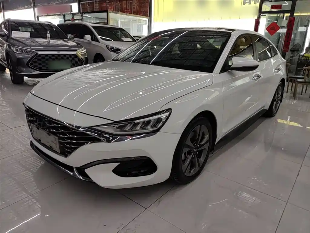 Купить Hyundai Fista