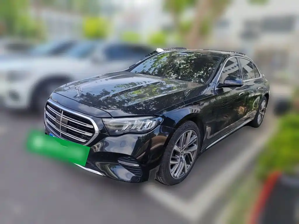 Mercedes-Benz E-Class — миниатюра 2