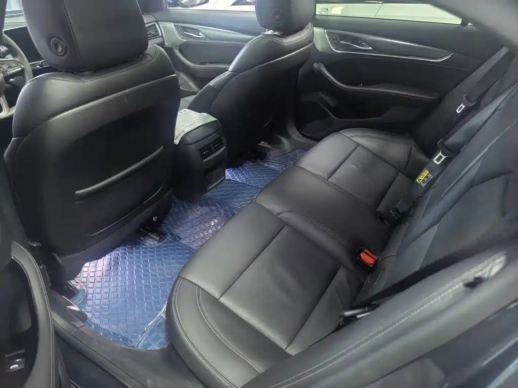 Cadillac CT5 — миниатюра 8