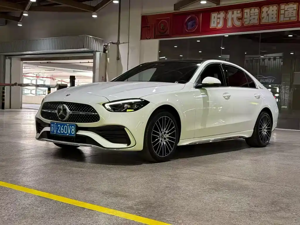 Mercedes-Benz C-Class — миниатюра 2