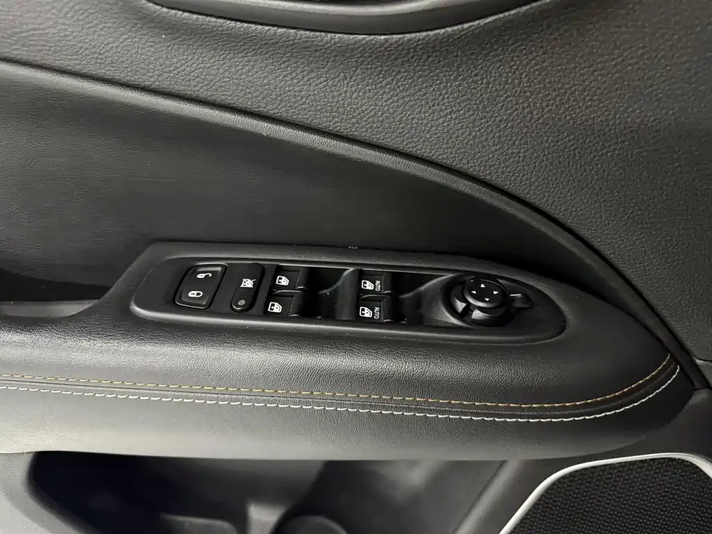 Jeep Compass — миниатюра 21