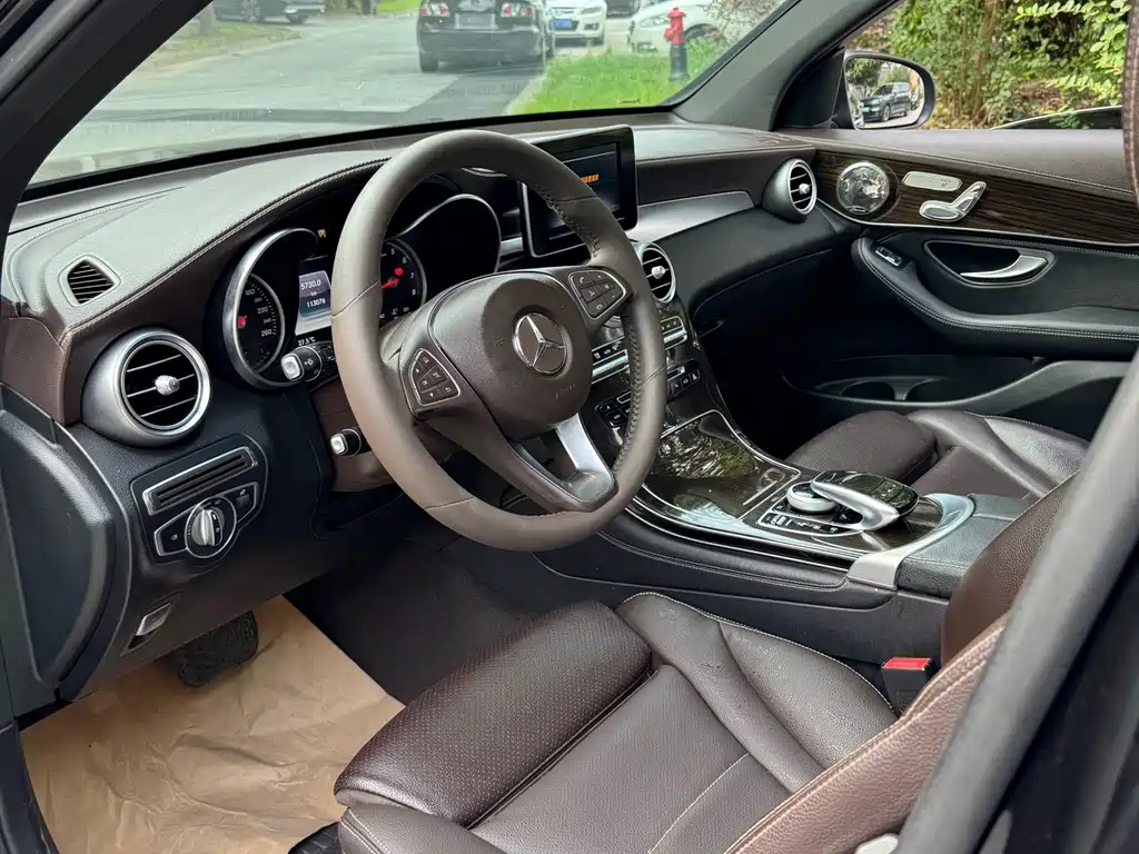 Mercedes-Benz GLC — миниатюра 12