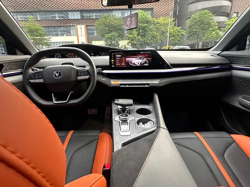 Changan UNI-V — миниатюра 7
