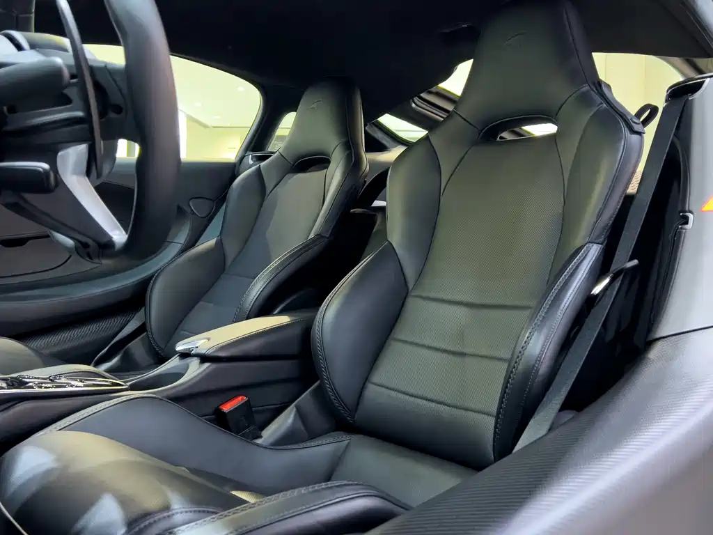 McLaren GT — миниатюра 16
