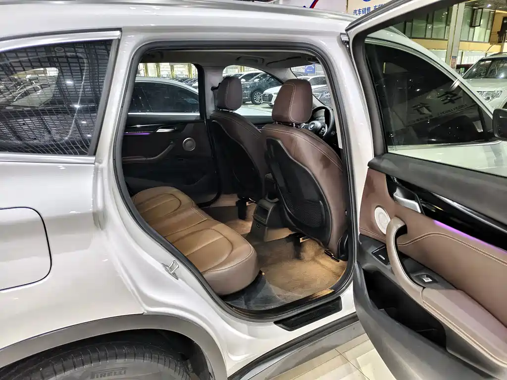 BMW X1 — миниатюра 13