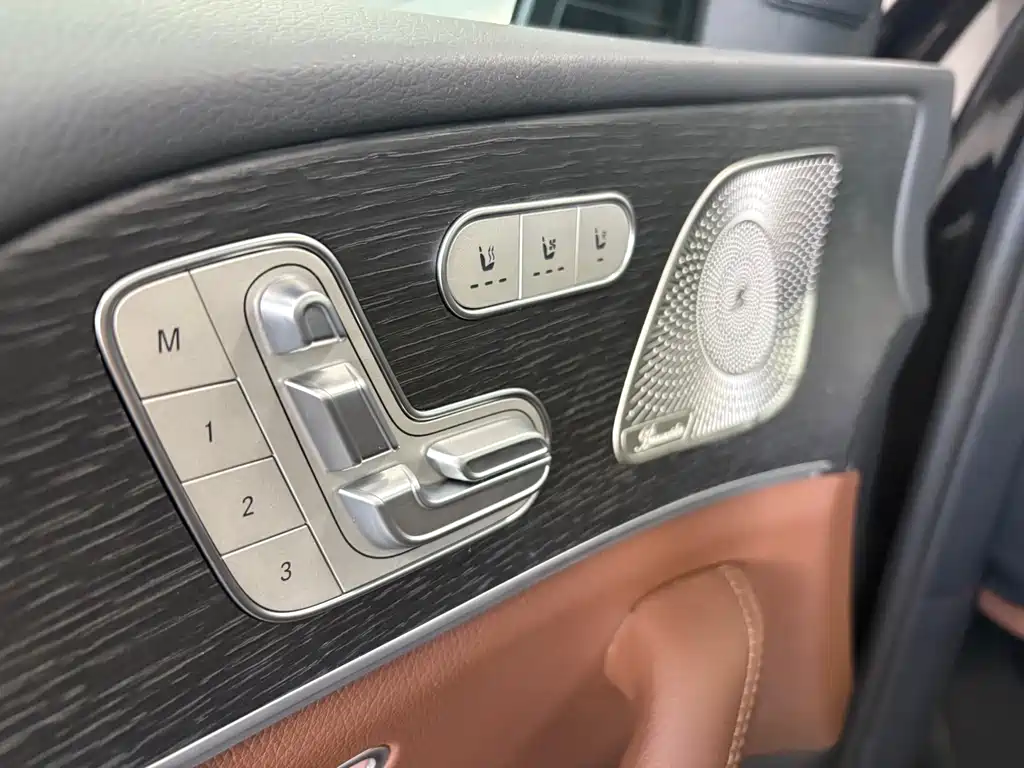 Mercedes-Benz GLE (Import) — миниатюра 9