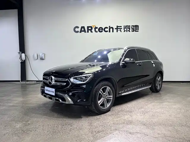 MERCEDES BENZ GLC