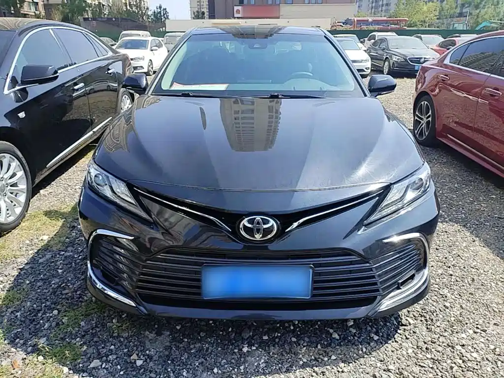 Toyota Camry — миниатюра 3