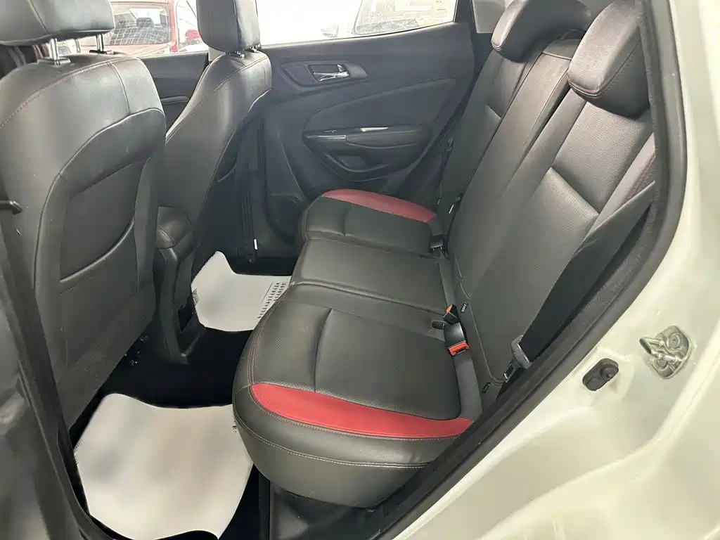 Changan CS15 — миниатюра 15