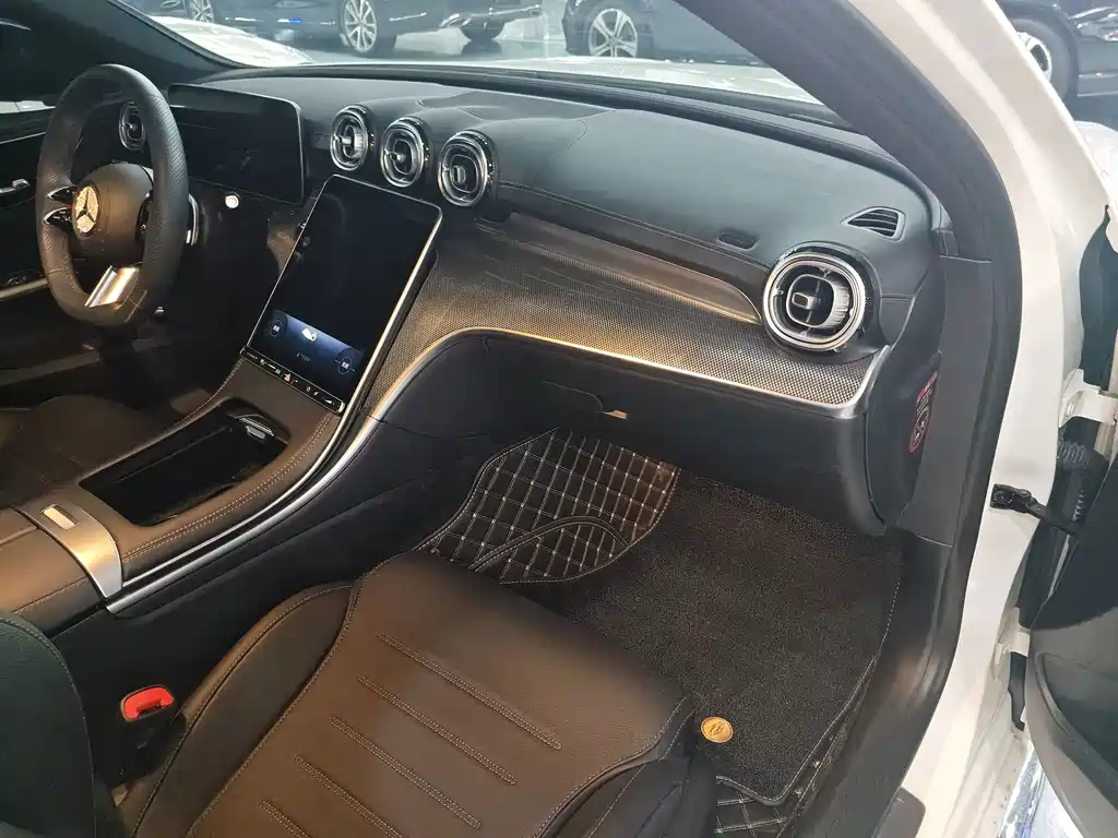 Mercedes-Benz C-Class — миниатюра 20