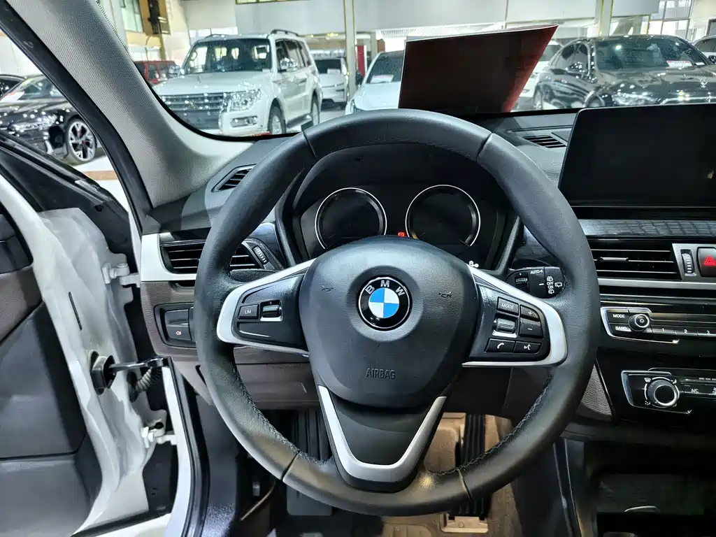 BMW X1 — миниатюра 9