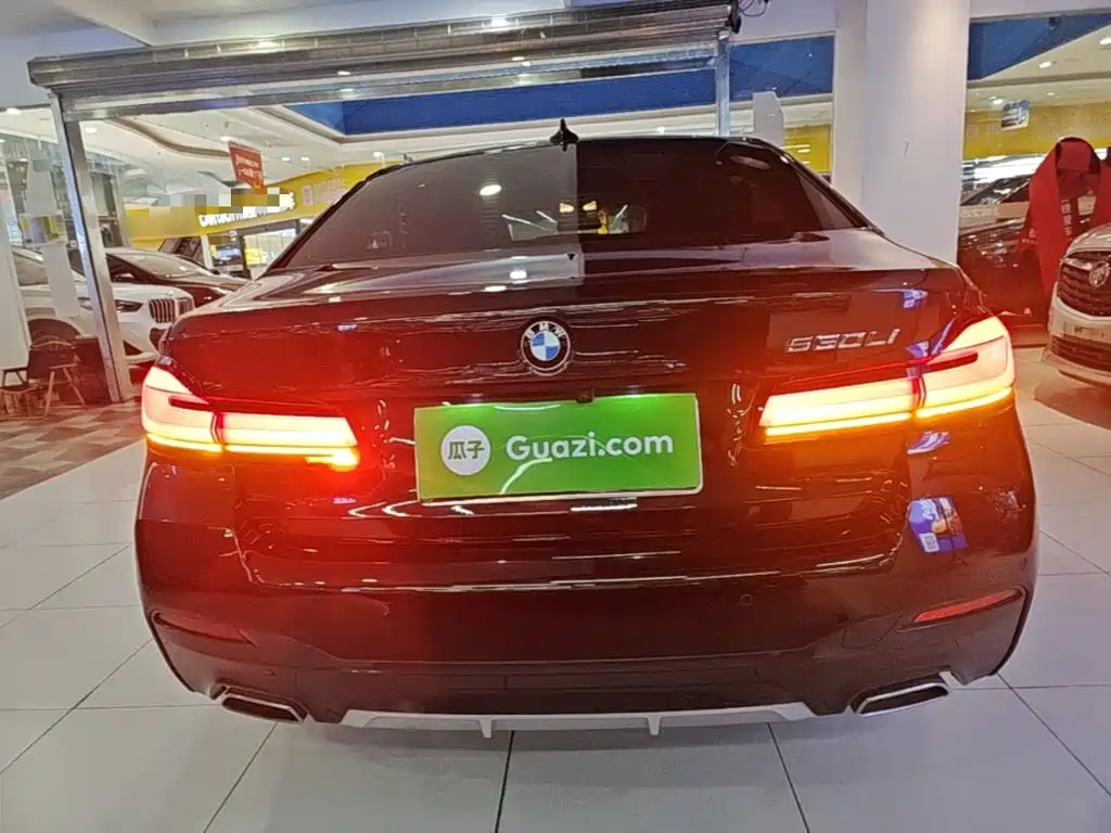 BMW 5 Series — миниатюра 6