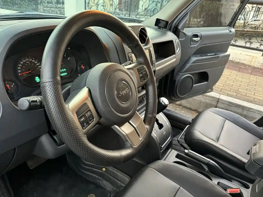 Jeep Patriot — миниатюра 15