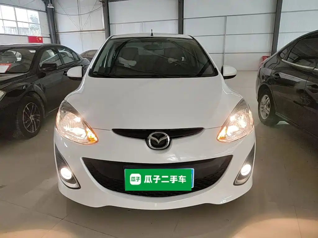 Mazda 2 — миниатюра 3
