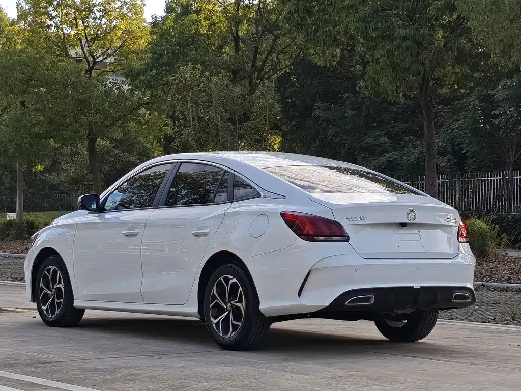 MG MG5 — миниатюра 7