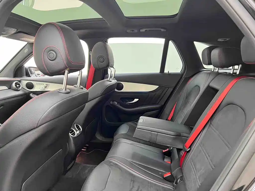 Mercedes-Benz GLC AMG — миниатюра 12