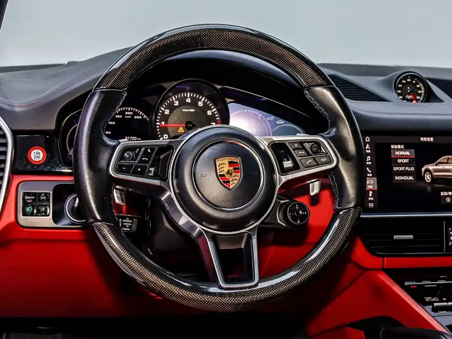 Porsche Cayenne — миниатюра 25