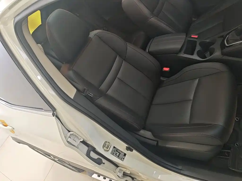 Nissan Qashqai — миниатюра 25