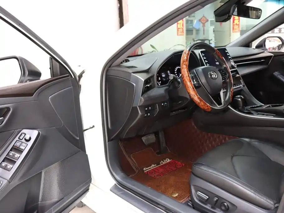 Toyota Avalon — миниатюра 9