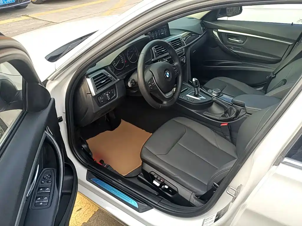 BMW 3 Series — миниатюра 16