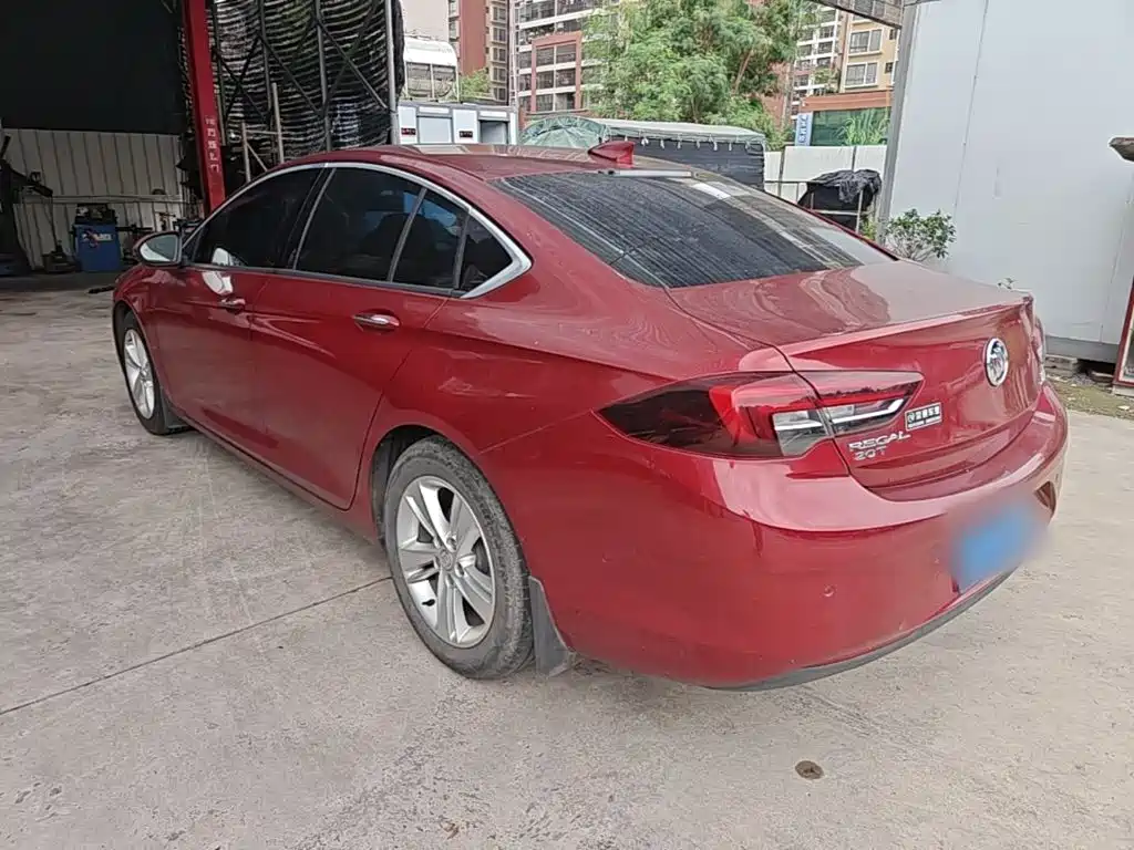 Buick Regal — миниатюра 5